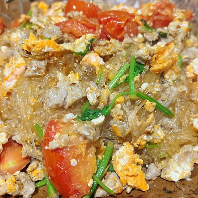 Pad Woon Sen ผัดวุ้นเส้น.