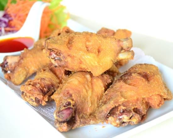 Fried Chicken Wings ปีกไก่ทอด.