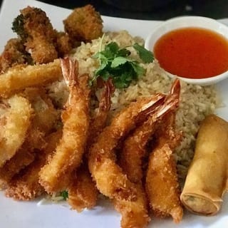Shrimp Tempura Combination คอมโบ-กุ้งทอด