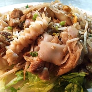 Kua Kai Noodle ก๋วยเตี๋ยวคั่วไก่