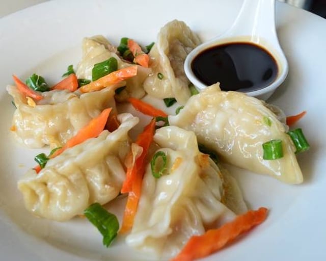 Dumpling เกี๊ยวซ่า.