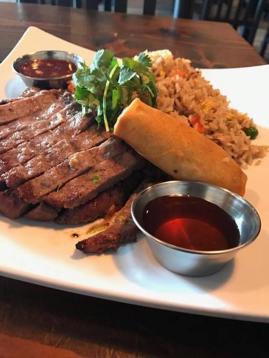 Grilled Beef Combination คอมโบ-เนื้อย่าง.