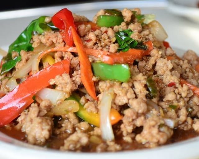 Basil Leaves (Ka-Pow) ผัดกะเพรา.