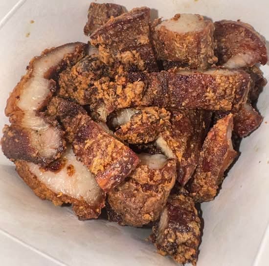Fried Pork Belly หมูสามชั้นทอด.