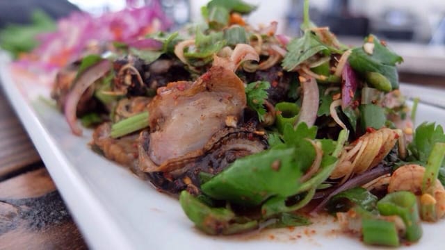 Clam Salad ยำหอย.